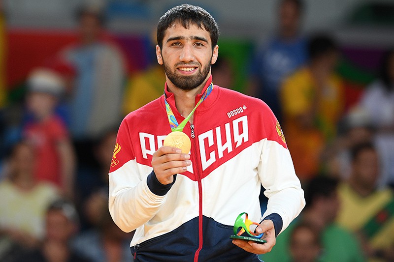 Хасан Халмурзаев (Россия), завоевавший золотую медаль мужского турнира по дзюдо в весовой категории до 81 кг на XXXI летних Олимпийских играх
