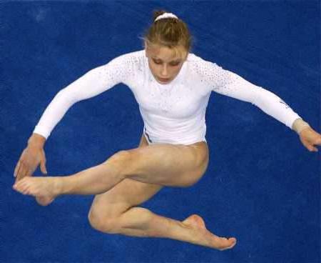 Елена Замолодчикова гимнастка
