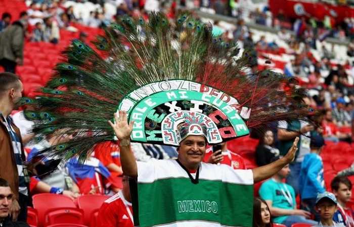 Футбол сегодня, 2 июля - болельщики сборной Мексики