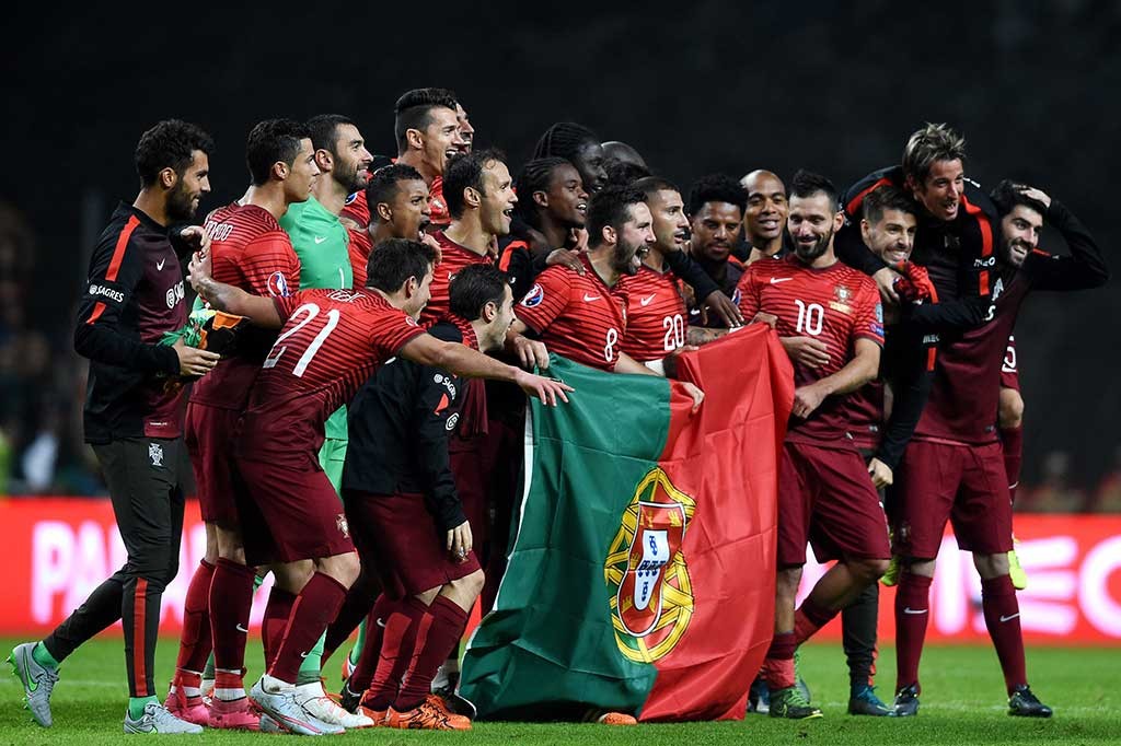 Сборная Португалии выходит на Евро-2016