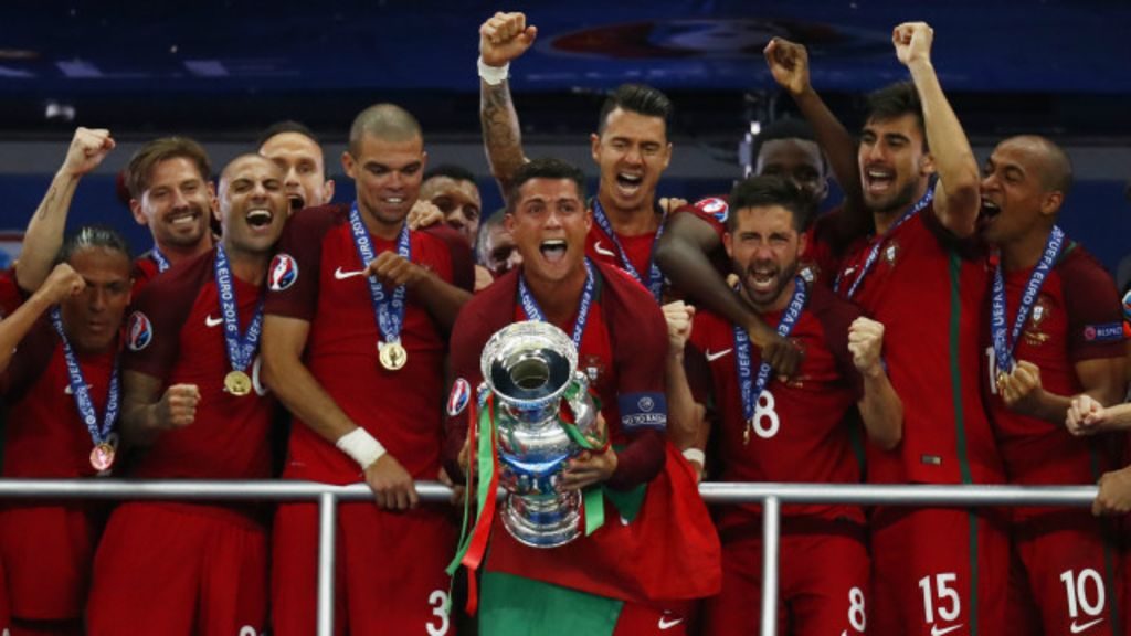 Сборная Португалии - чемпион Европы 2016 года