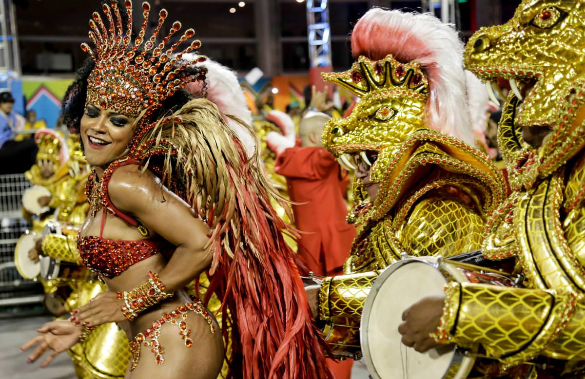 Фото - карнавал в Рио-де-Жанейро