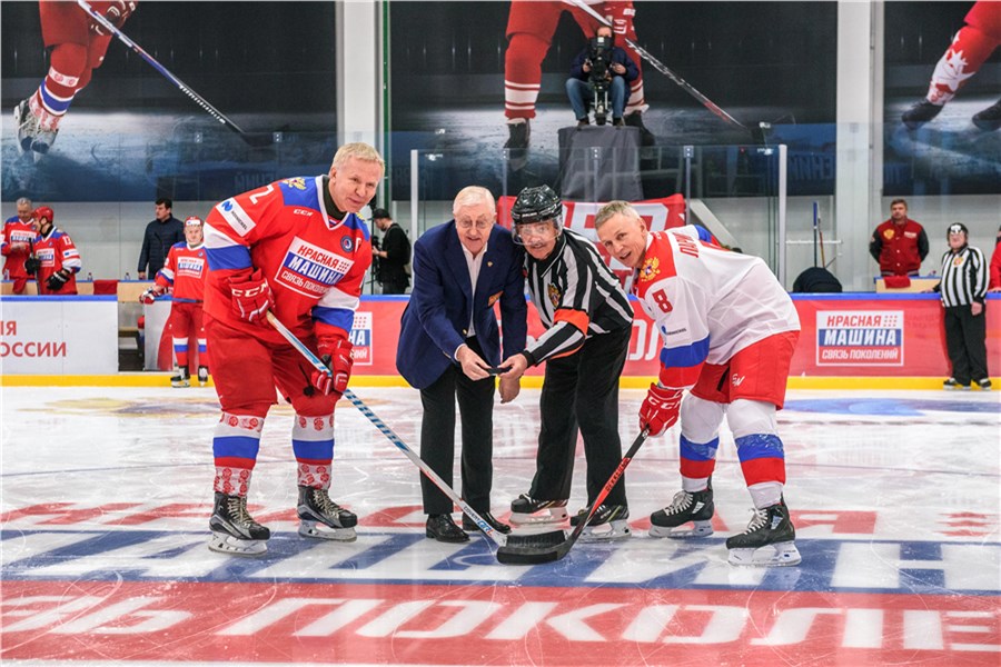 5 легенд россии. Легенды хоккея. Команда легенды хоккея. Легендарные российские хоккеисты.