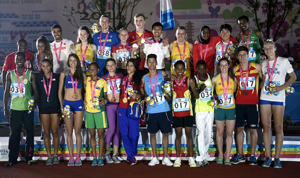 Medalists of the 8100m Mixed Team Relay Final_236968.jpg