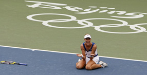 Секунду назад Елена Дементьева стала олимпийской чемпионкой
