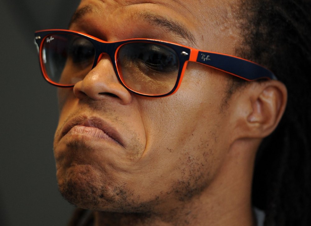 Edgar davids. Эдгар Давидс. Эдгар Давидс футболист. Эдгар Давидс очки. Эдгар Давидс фото.