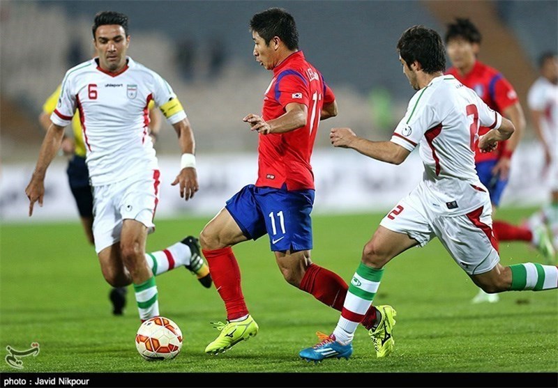 Футбол ирана результаты. Иран Южная Корея футбол. ОАЭ Иран футбол. Иранская футбольная лига. Прямой эфир футбол Иран Корея.