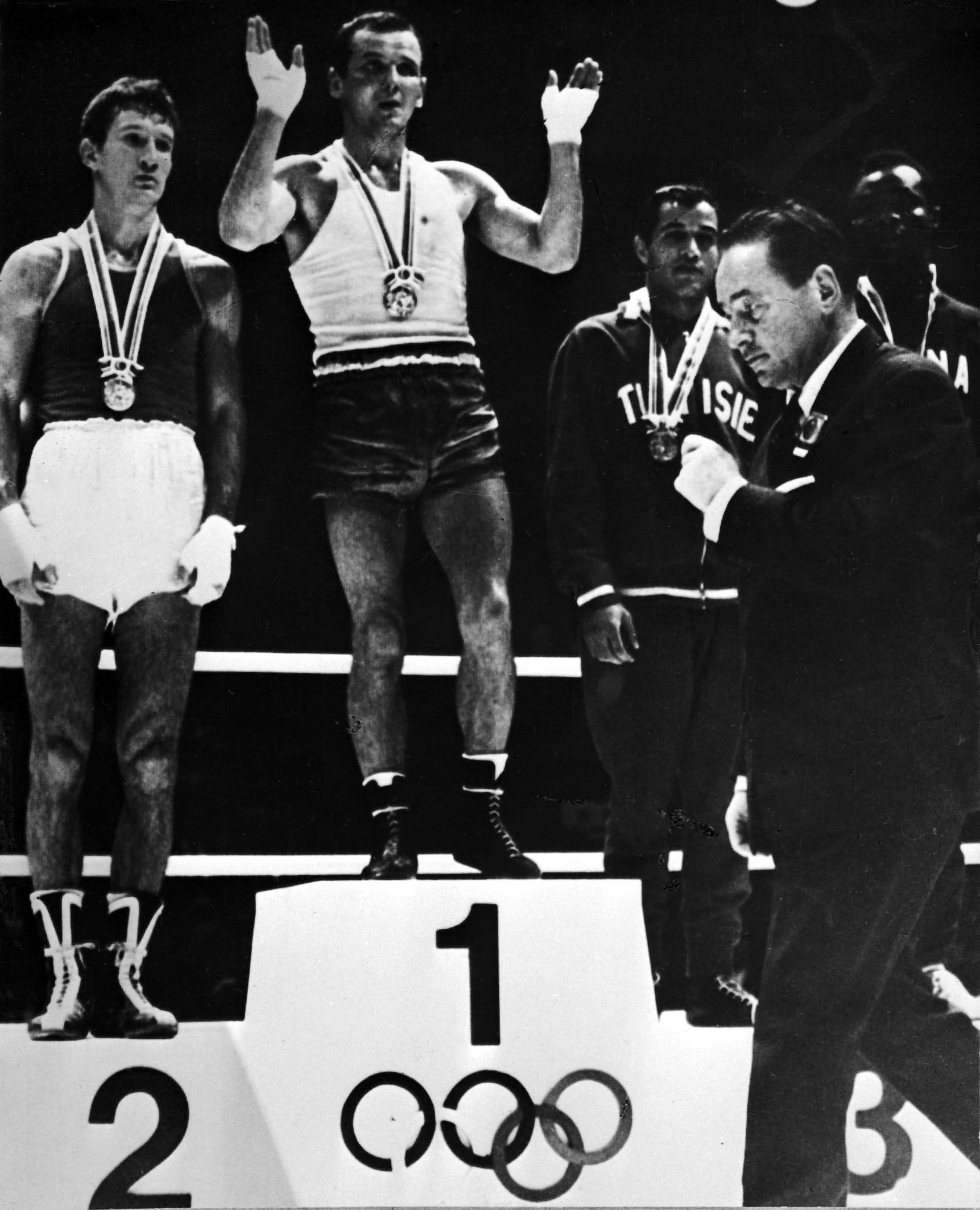 Boxing light-welterweight 1964 Olympics.jpg